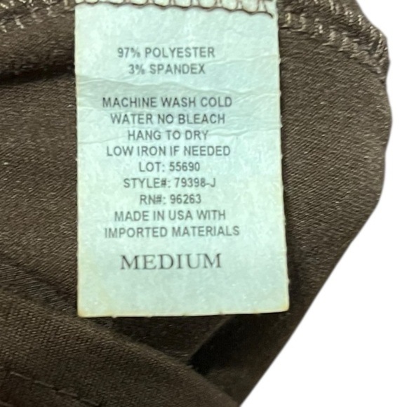 🟣Olivia Rae Brown V-Neck Crop Top – Size Medium - Picture 4 of 4